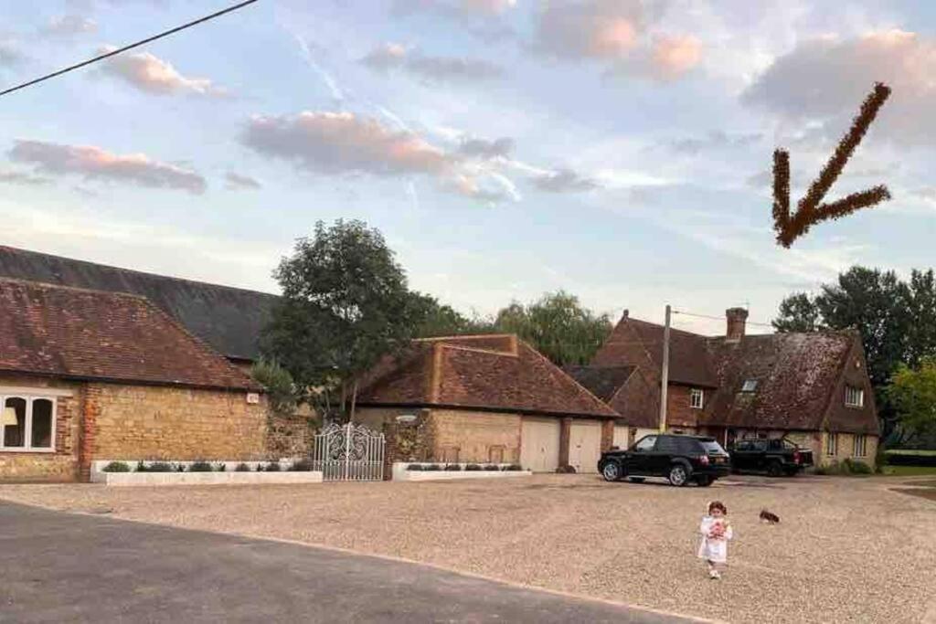 Picturebook Cottage On Prestigious Polo Estate Stedham Exterior photo